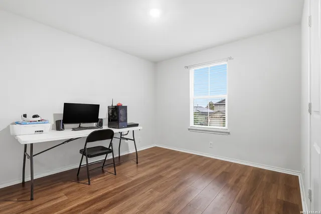 $1,850 | 15426 Shortwing, San Antonio, TX 78253