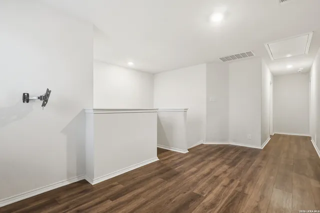 $1,850 | 15426 Shortwing, San Antonio, TX 78253