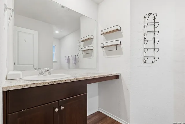 $1,850 | 15426 Shortwing, San Antonio, TX 78253