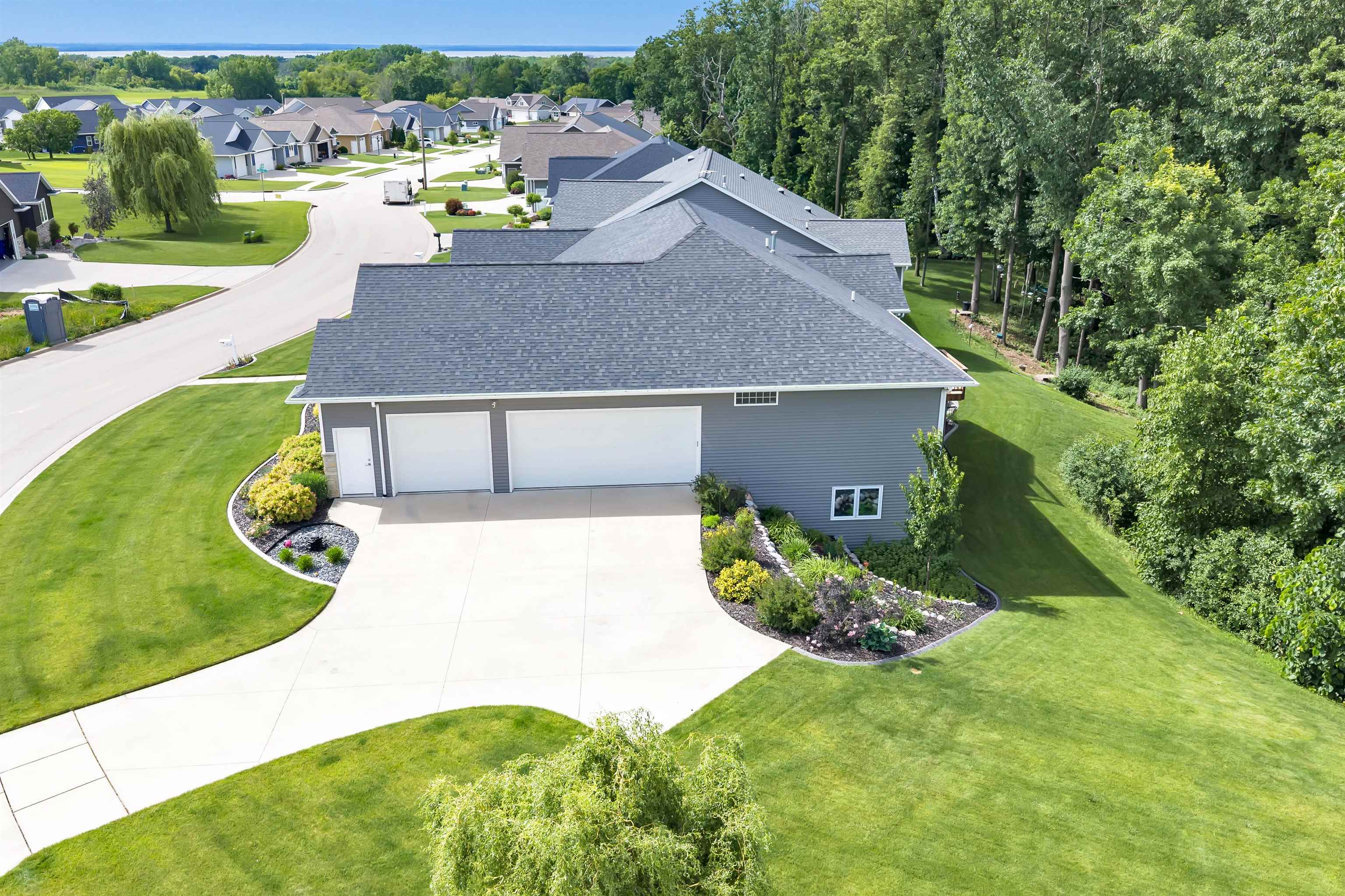 3371 Largo Ridge Drive Green Bay, WI 54311 - Photo 44 of 47