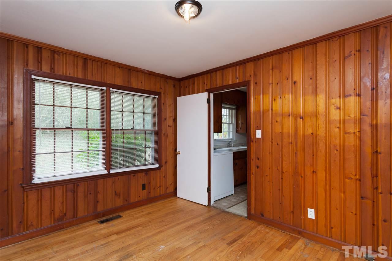 3105 Brentwood Road Raleigh, NC 27604 - Photo 14 of 25 an empty room with windows