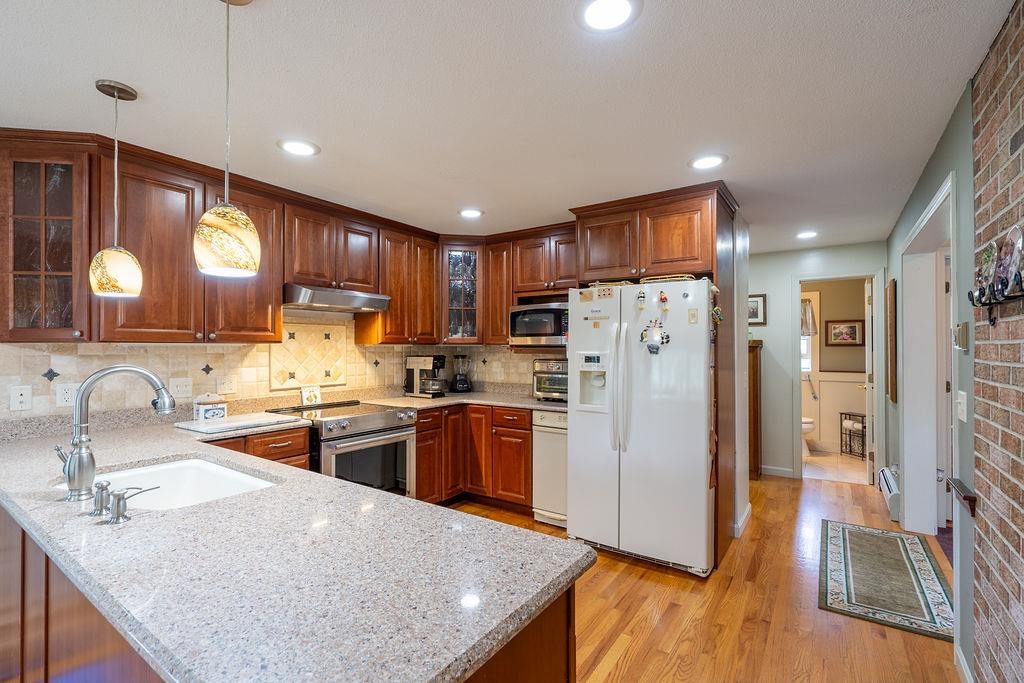 10 Gauthier Road Merrimack, NH 03054 - Photo 5 of 40