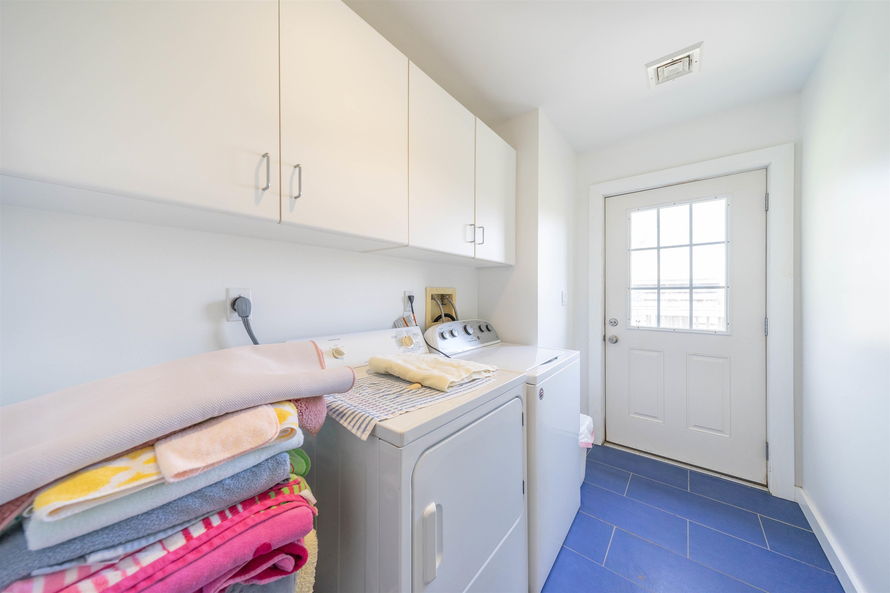 201 Lighthouse Cape May Point, NJ 08212 - Photo 10 of 24 a utility room with dryer and washer