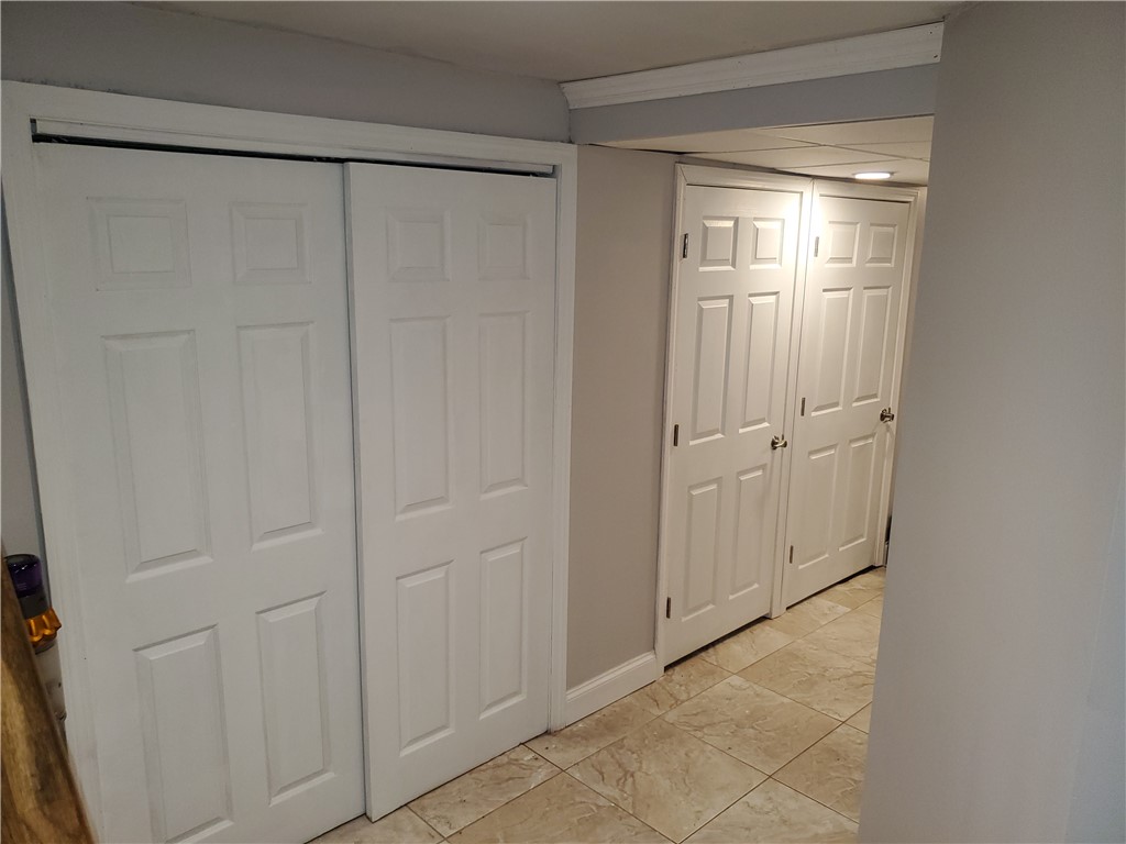 38 Rowe Avenue Warwick, RI 02889 - Photo 12 of 25