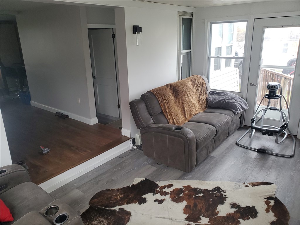 38 Rowe Avenue Warwick, RI 02889 - Photo 8 of 25 Upstairs family room