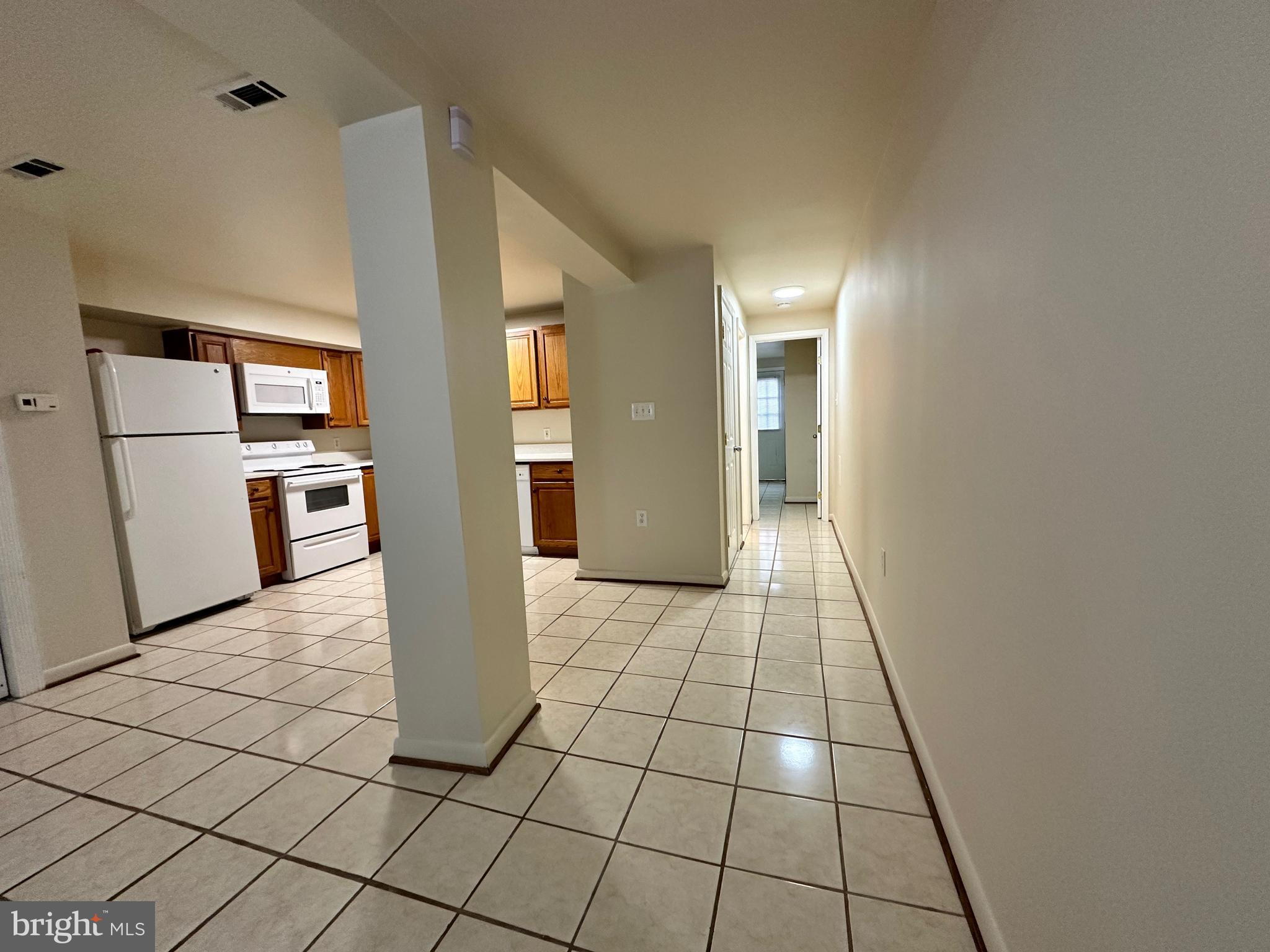204 16th Street Southeast, Unit B Washington, DC 20003 - Photo 7 of 13