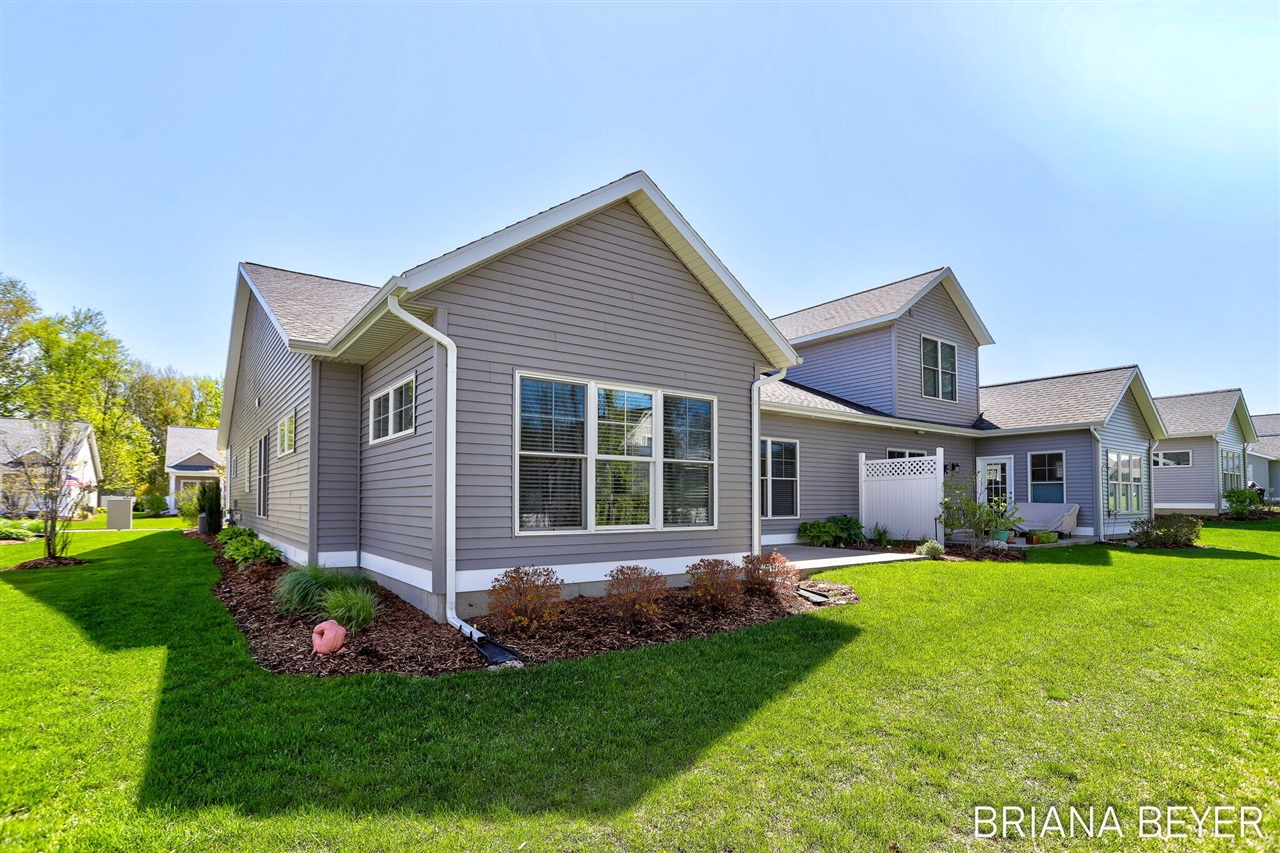 1012 Maplewood Court Jenison, MI 49428 - Photo 34 of 37