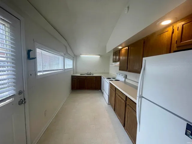 $3,600 | 200 East 2nd Street, Bloomington, IN 47401