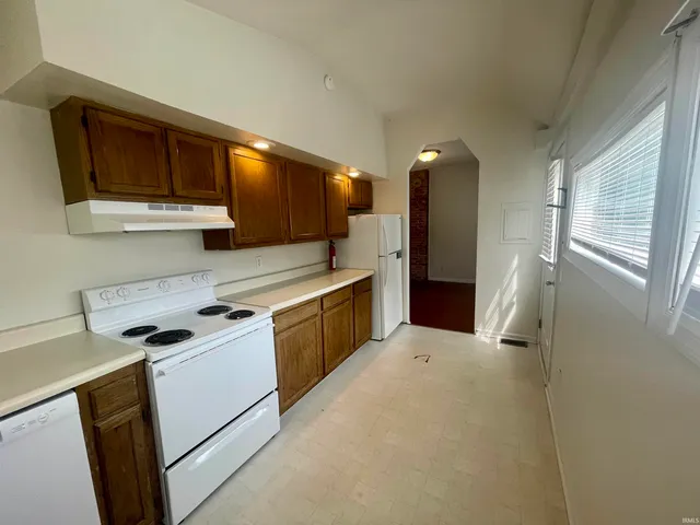 $3,600 | 200 East 2nd Street, Bloomington, IN 47401