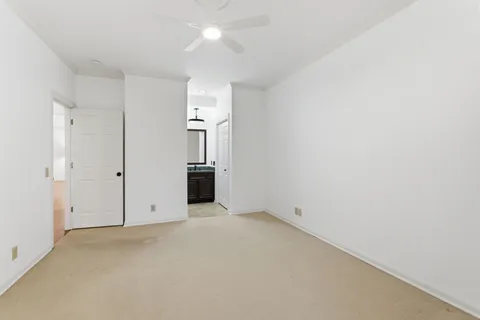 an empty room with a empty space