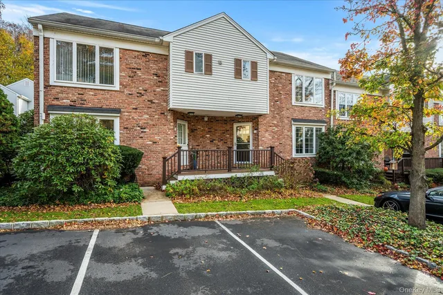 $649,000 | 515 High Street, Unit 10, Port Jefferson, NY 11777