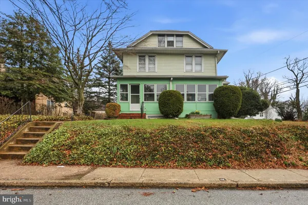 $300,000 | 317 East Glenolden Avenue, Glenolden, PA 19036