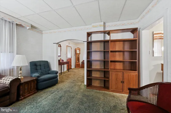 $300,000 | 317 East Glenolden Avenue, Glenolden, PA 19036