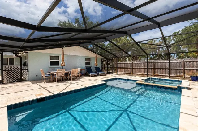 $1,095,000 | 5151 St Albans Avenue, Sarasota, FL 34242