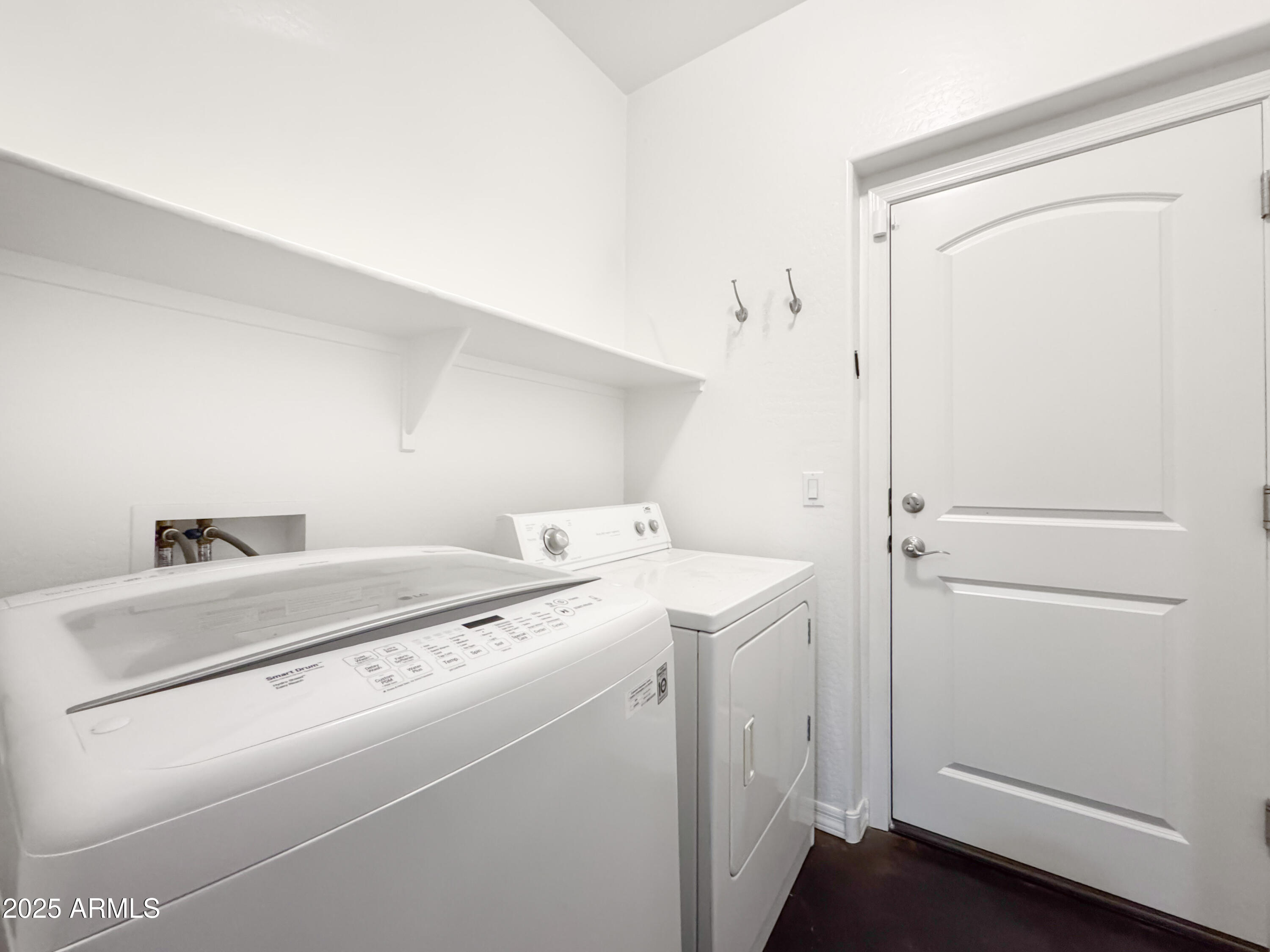 3141 East Patrick Street Gilbert, AZ 85295 - Photo 25 of 32 a utility room with dryer and washer