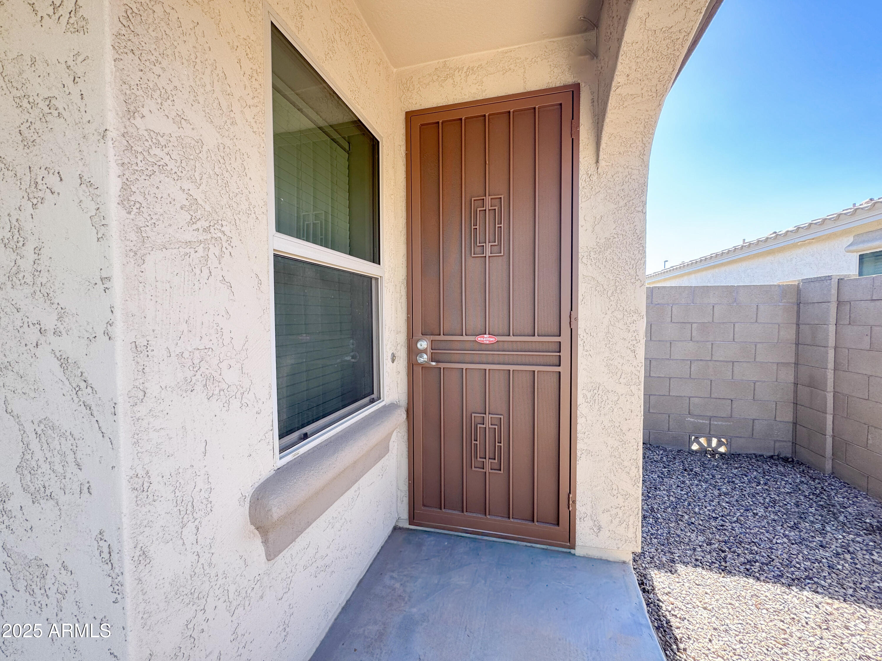 3141 East Patrick Street Gilbert, AZ 85295 - Photo 5 of 32 a view of an entryway