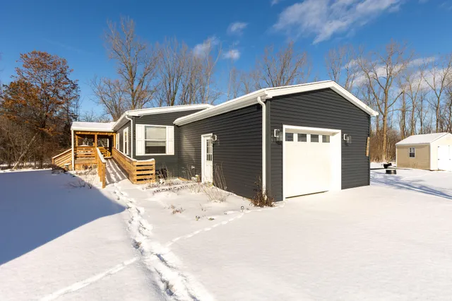 $150,000 | 680 North Gallery Drive, Eaton Rapids, MI 48827