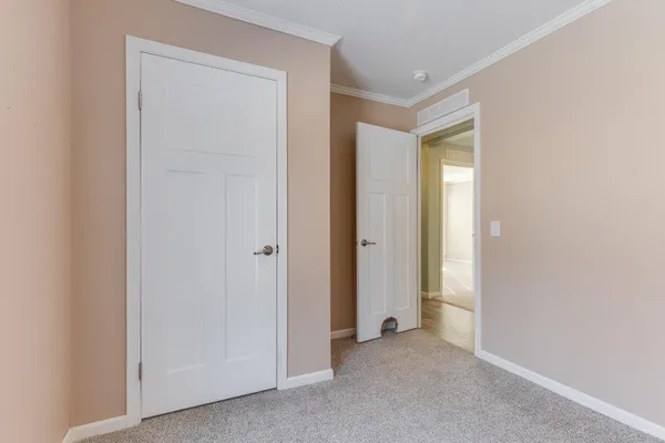 $135,000 | 680 North Gallery Drive, Eaton Rapids, MI 48827