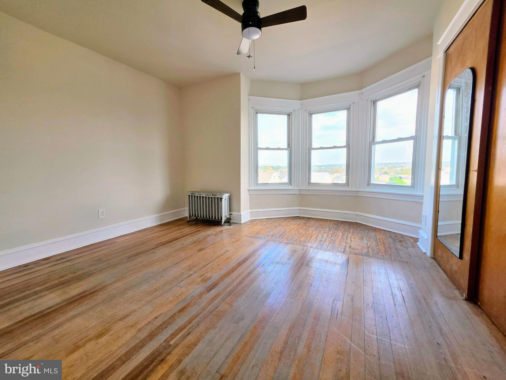 666 Bush Street Bridgeport, PA 19405 - Photo 8 of 18 Main Bedroom