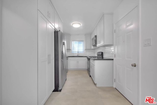 $2,975 | 4415 Don Tomaso Drive, Unit 2, Los Angeles, CA 90008