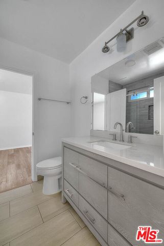 $2,975 | 4415 Don Tomaso Drive, Unit 2, Los Angeles, CA 90008