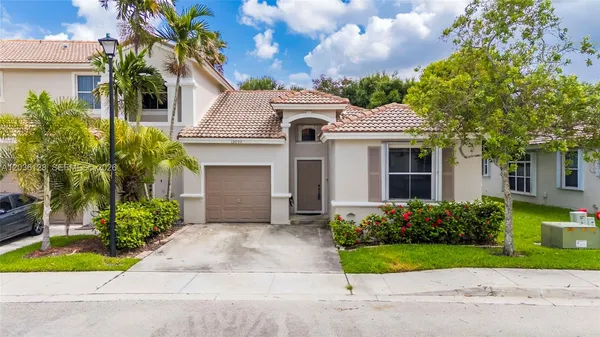 $3,400 | 13092 Northwest 8th Street, Pembroke Pines, FL 33028
