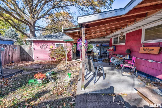 $119,900 | 123 South 6th Street, Girard, IL 62640