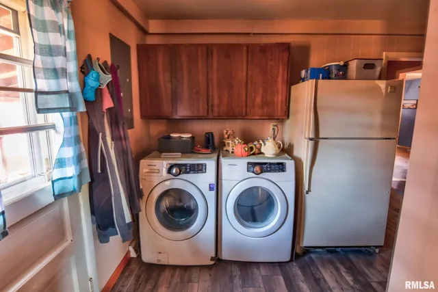 $119,900 | 123 South 6th Street, Girard, IL 62640