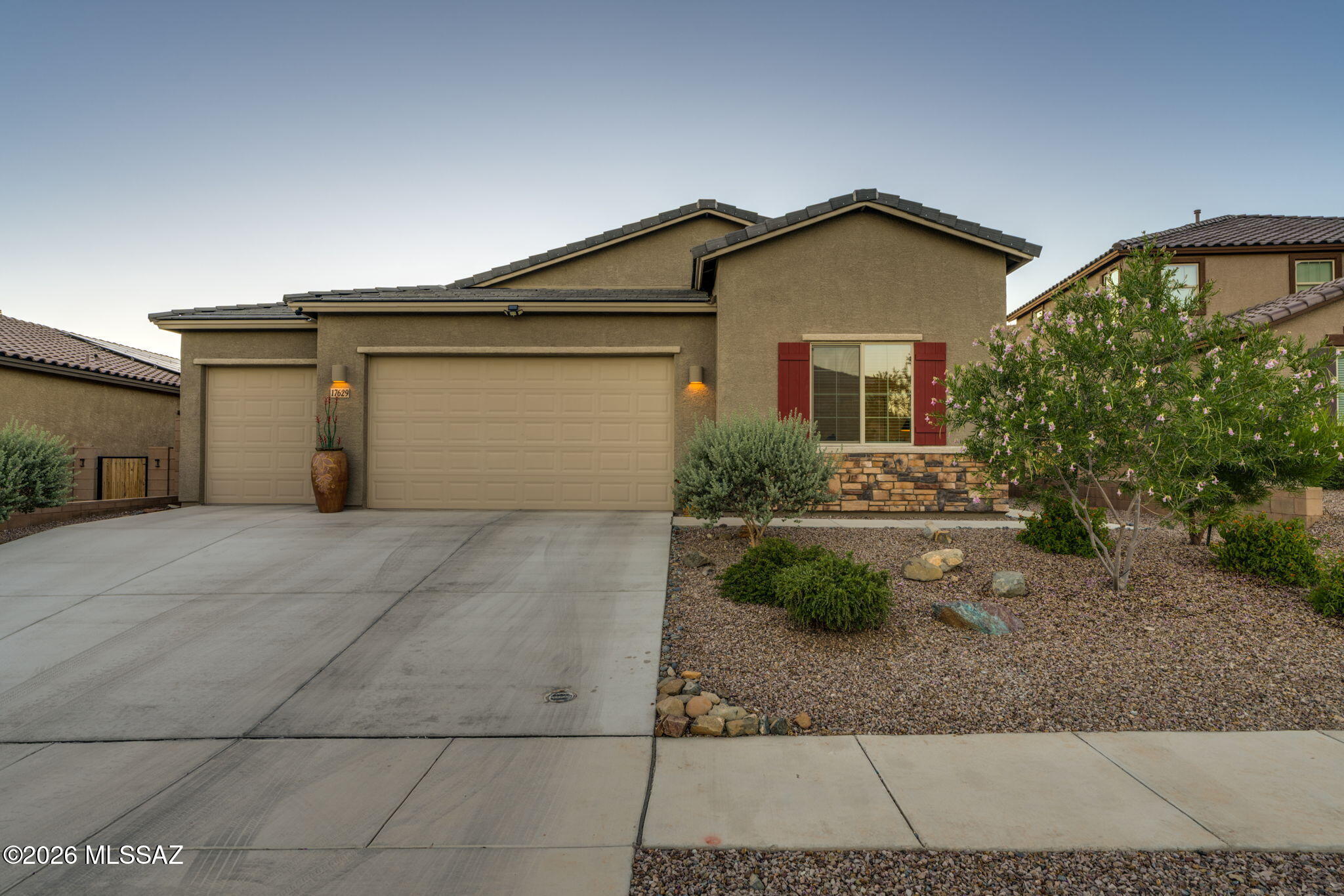 17629 South Ridgerunner Drive Vail, AZ 85641 - Photo 36 of 36 Front