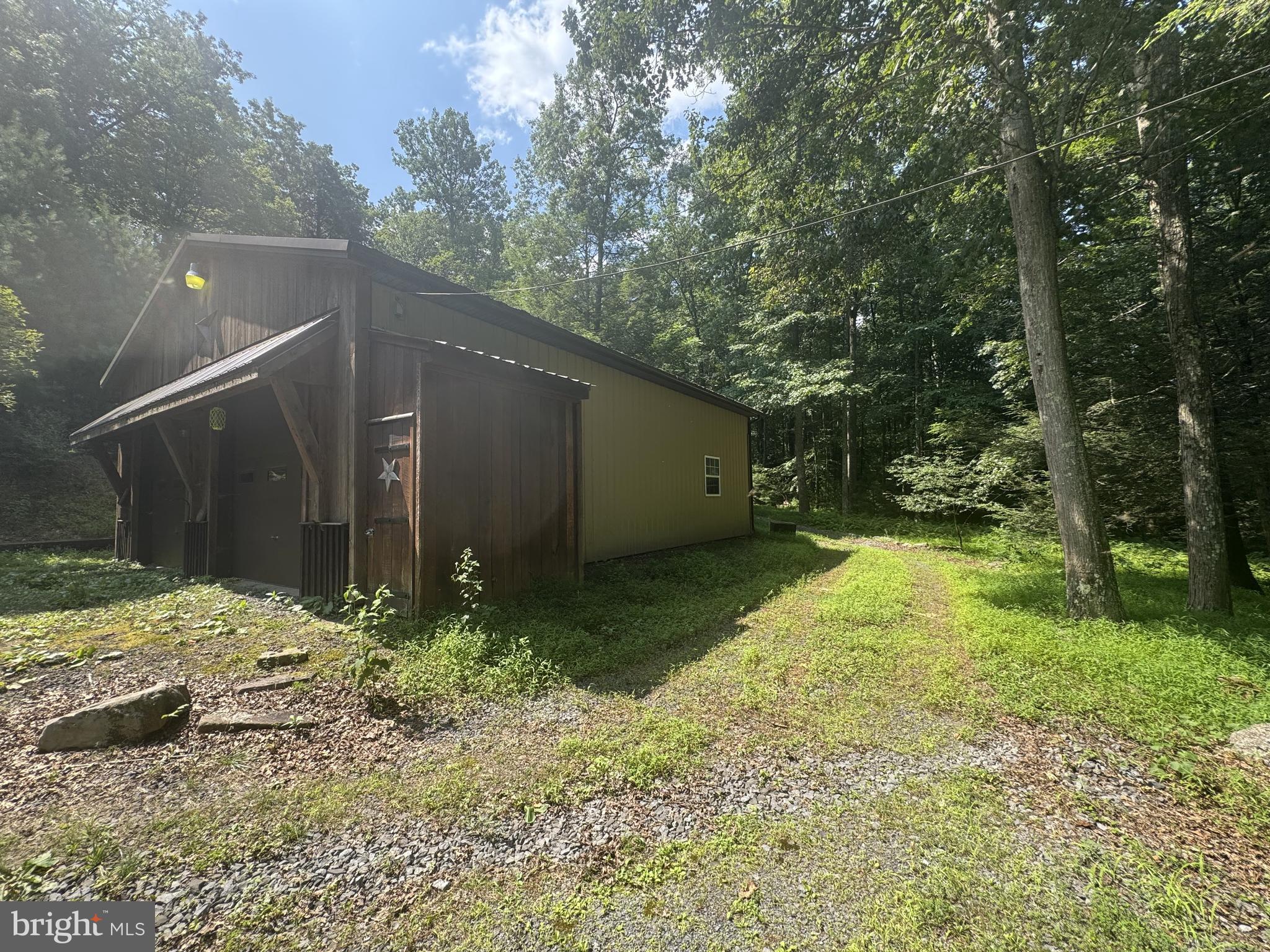 56 Ponderosa Way Milroy, PA 17063 - Photo 45 of 55 a backyard of a house