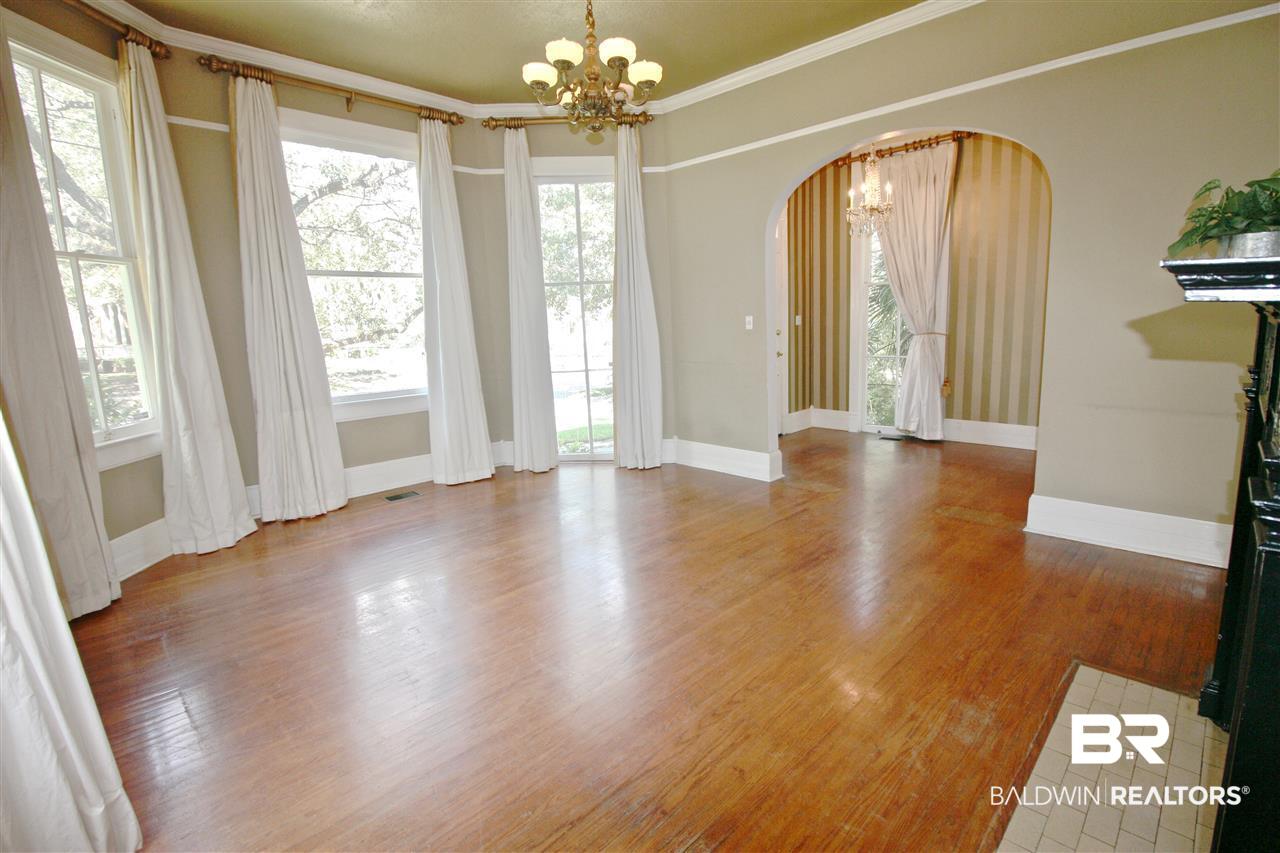 1703 Dauphin Street Mobile, AL 36604 - Photo 6 of 36
