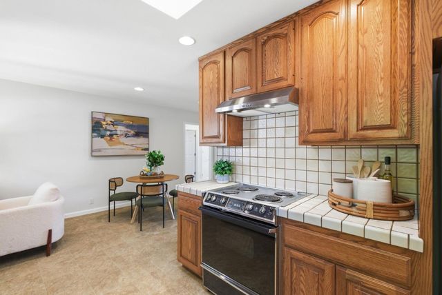 $3,998,000 | 1747 Walnut Drive, Mountain View, CA 94040