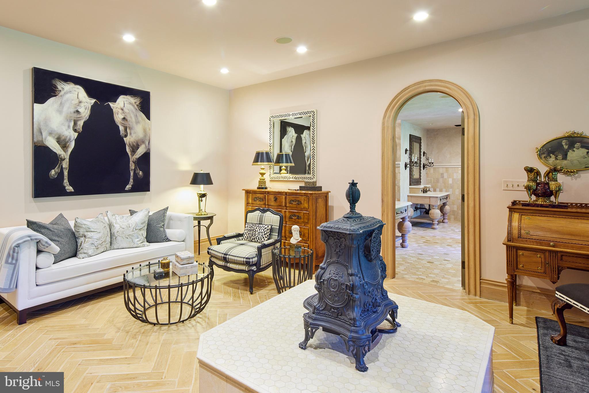 1113 Langley Lane McLean, VA 22101 - Photo 25 of 50 Primary bedroom suite sitting room