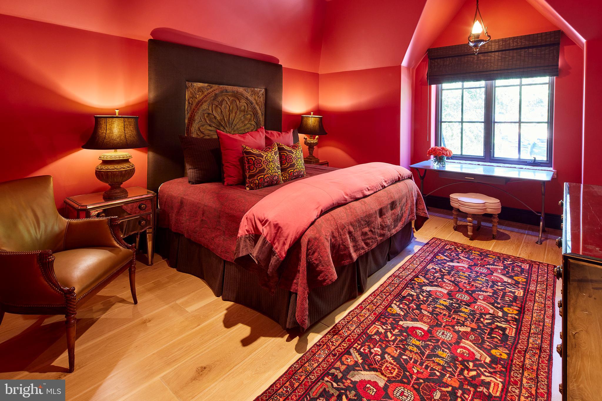 1113 Langley Lane McLean, VA 22101 - Photo 39 of 50 Ensuite bedroom 5