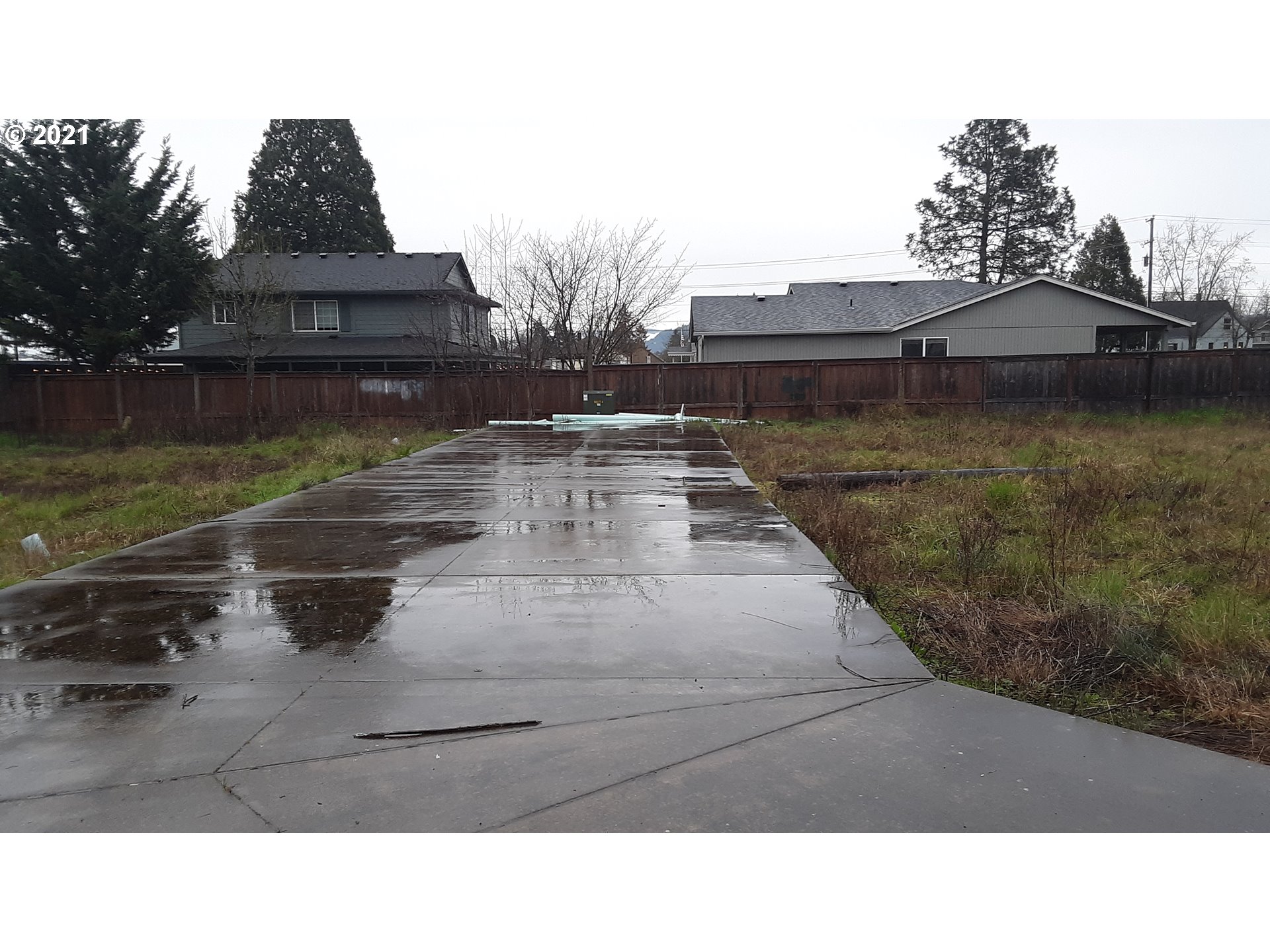 41st Place Springfield, OR 97478 - Photo 1 of 18