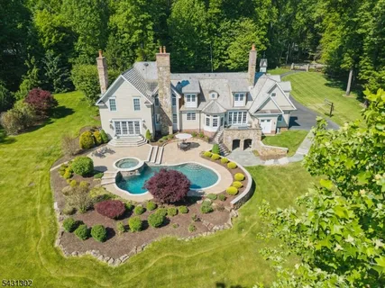 $3,795,000 | 17 Fawn Hill Drive, Morristown, NJ 07960