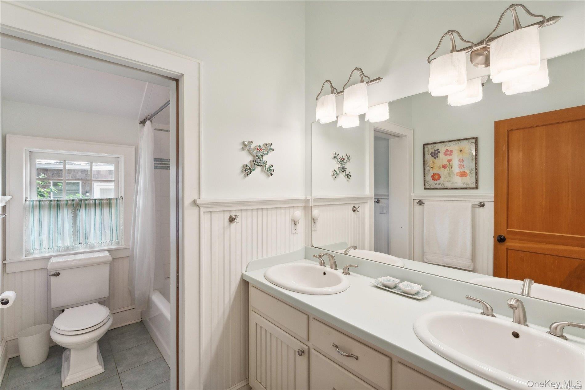 695 Main Street Westhampton Beach, NY 11978 - Photo 18 of 26