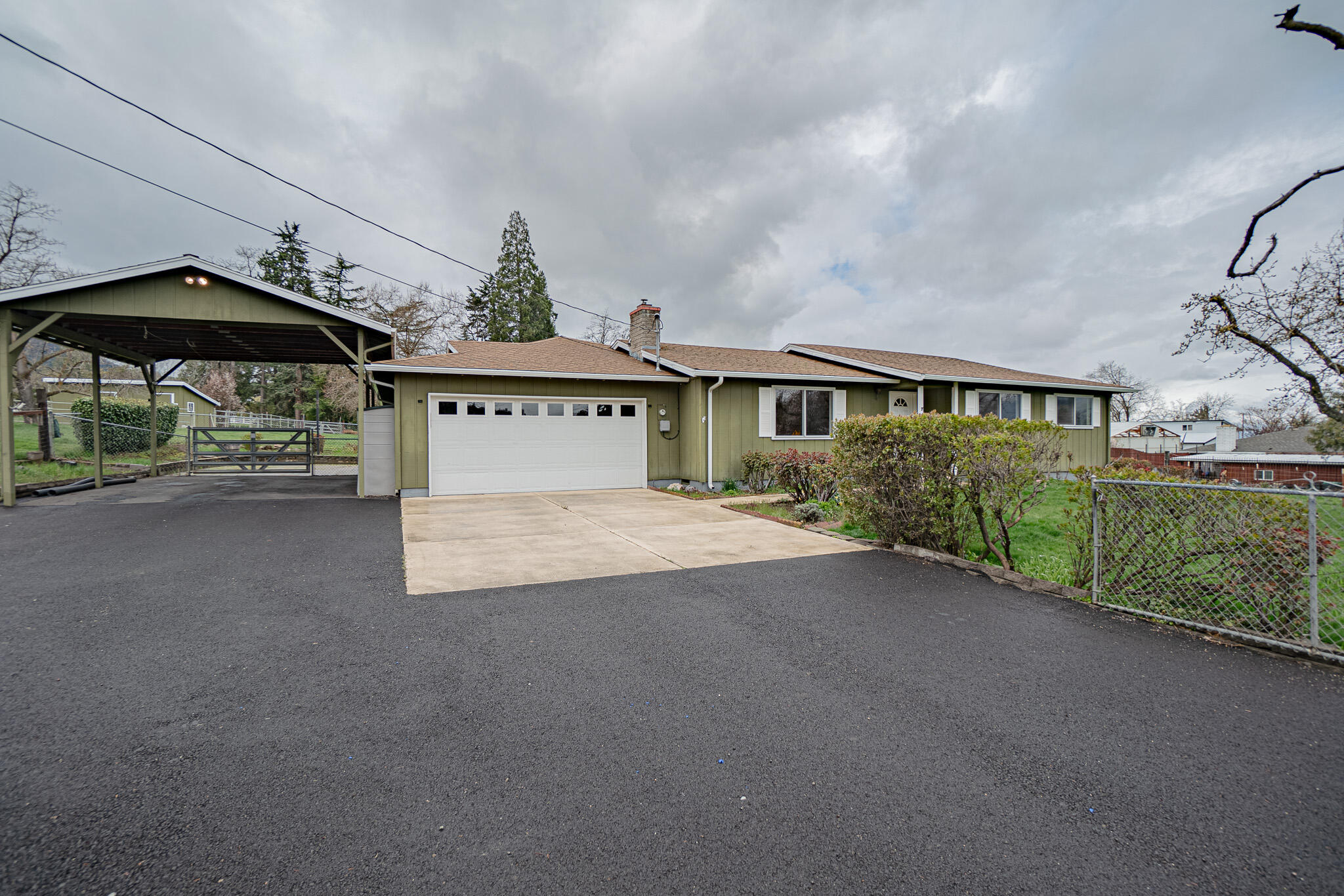 7480 Wagner Creek Road Talent, OR 97540 - Photo 2 of 34 DSC03866-HDR
