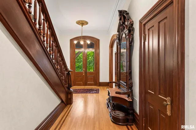 $724,900 | 1125 Williams Boulevard, Springfield, IL 62704