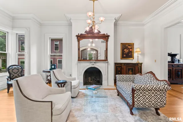 $724,900 | 1125 Williams Boulevard, Springfield, IL 62704