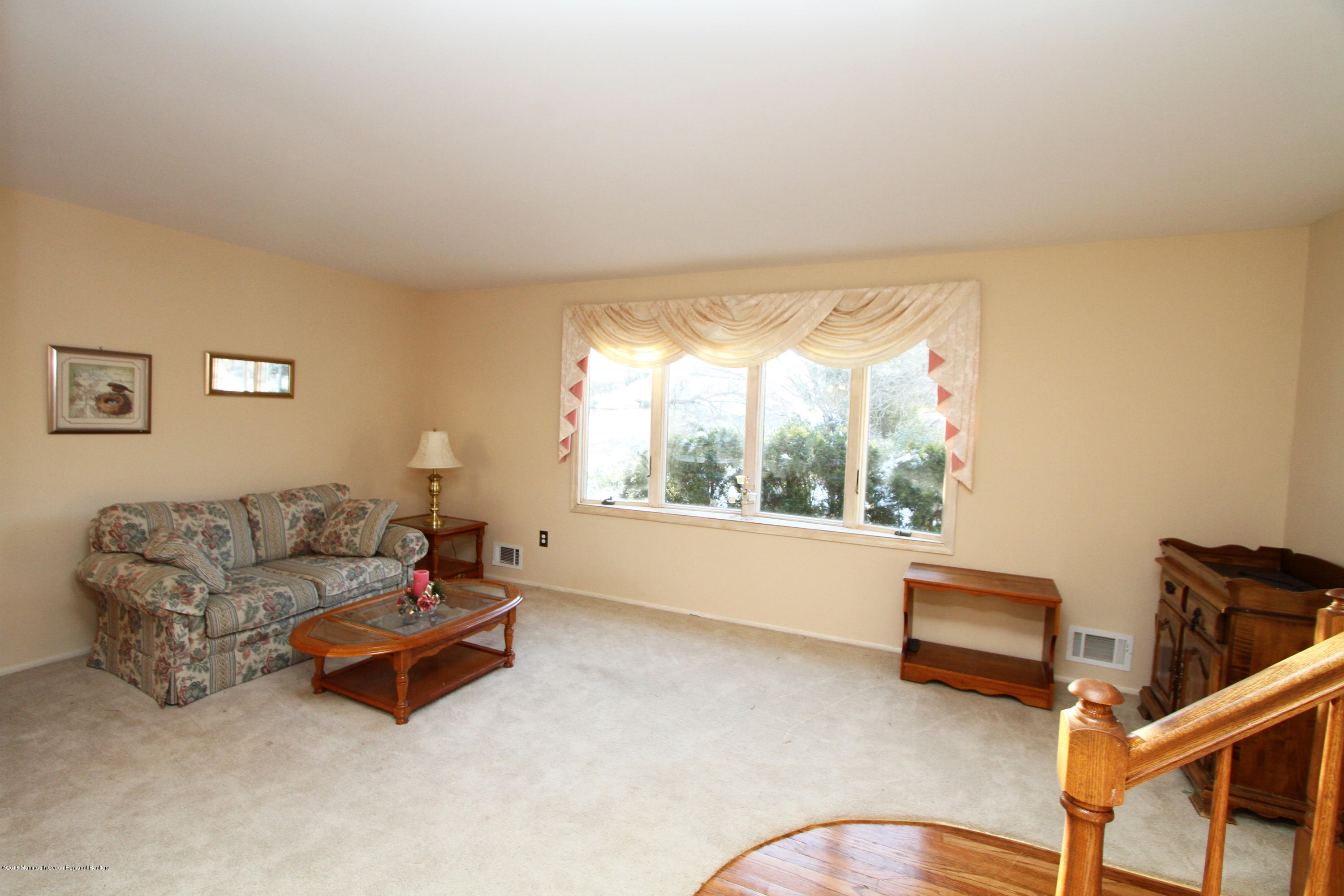 39 Bittern Lane Bayville, NJ 08721 - Photo 8 of 22 Living Room