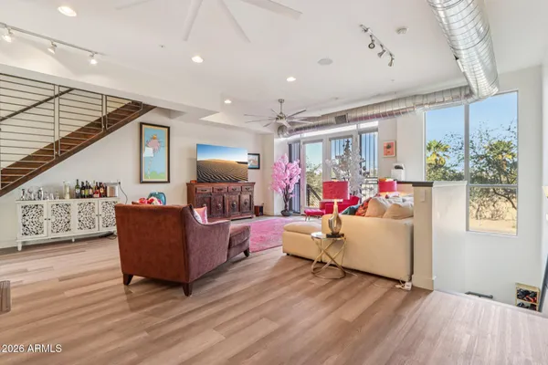 $900,000 | 524 East Ames Place, Phoenix, AZ 85004