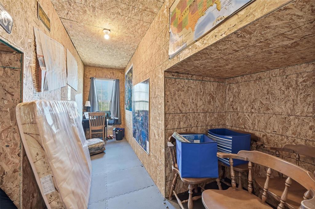 346 Forreston Road Waxahachie, TX 75165 - Photo 21 of 36 a balcony view with couch and chairs