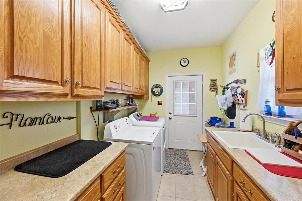 346 Forreston Road Waxahachie, TX 75165 - Photo 8 of 36