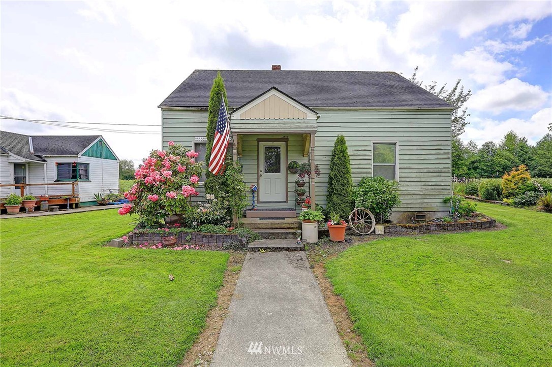24711 Florence Road Stanwood, WA 98292 - Photo 2 of 23 Gallery Image 2