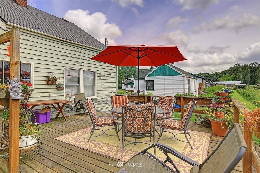 24711 Florence Road Stanwood, WA 98292 - Photo 6 of 23 Gallery Image 6