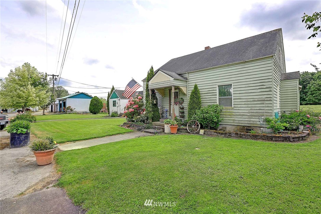 24711 Florence Road Stanwood, WA 98292 - Photo 10 of 23 Gallery Image 10