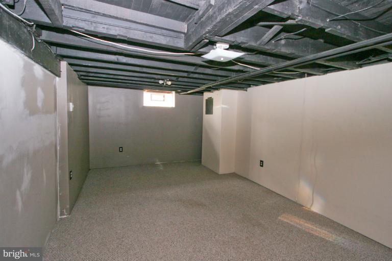 13 Township Road Baltimore, MD 21222 - Photo 10 of 13 Lower level