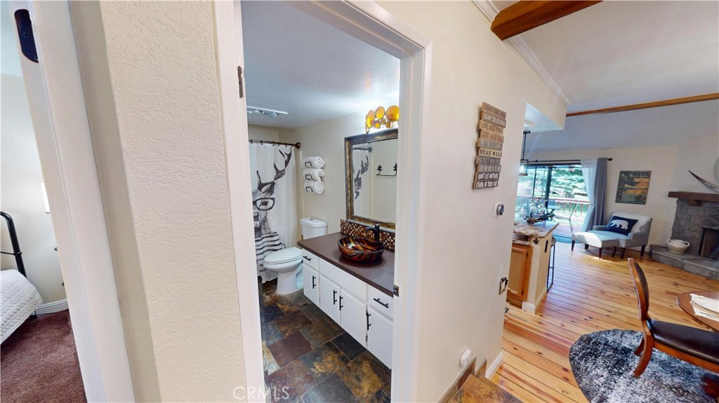 755 Cienega Road, Unit B Big Bear Lake, CA 92315 - Photo 5 of 33