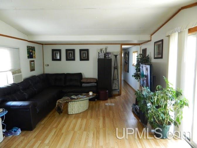 5487 J 5 Escanaba, MI 49829 - Photo 9 of 20